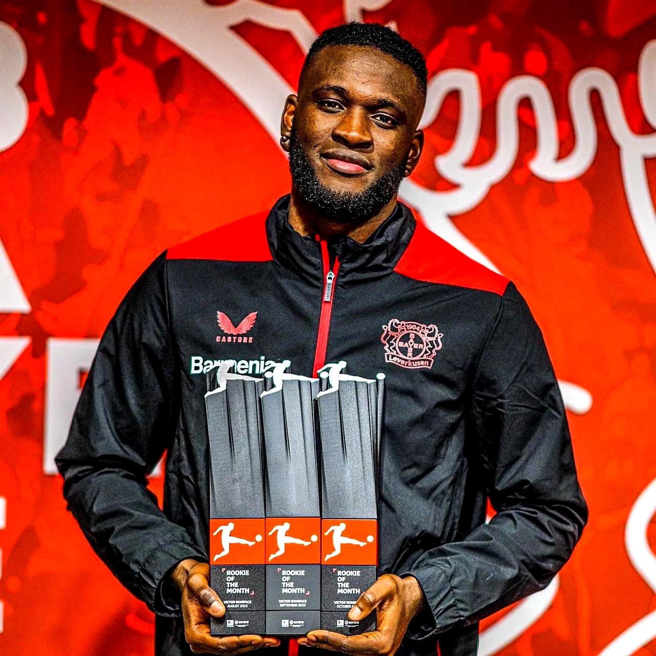 转会期突围战来临，法兰克福围绕欧冠队长鼓劲，底气十足，纪律约束更严格的简单介绍